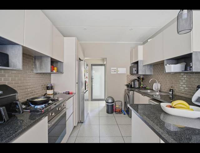 2 BEDROOM TOWNHOUSE FOR SALE IN FERNDALE